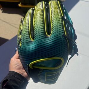 Rawlings Teal Baseball Glove with Yellow Trim